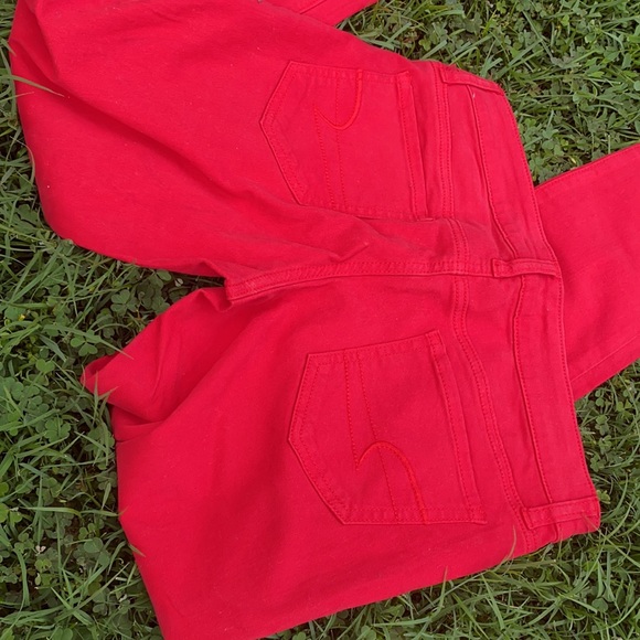 Perfect elegant cherry red jeans - Picture 3 of 3